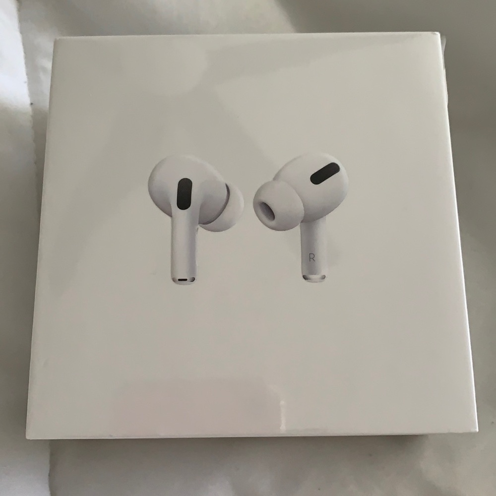 AirPod Pro Max